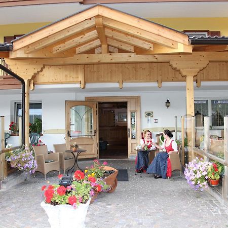 Hotel Zanon 지아노 디 피엠메 외부 사진