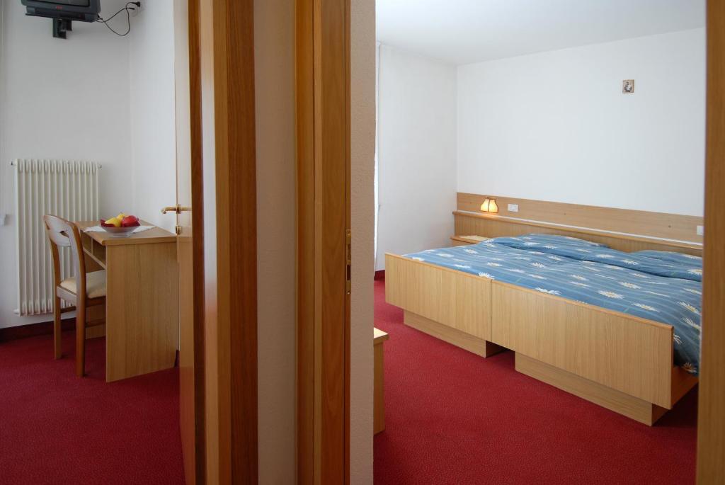 Hotel Zanon 지아노 디 피엠메 외부 사진